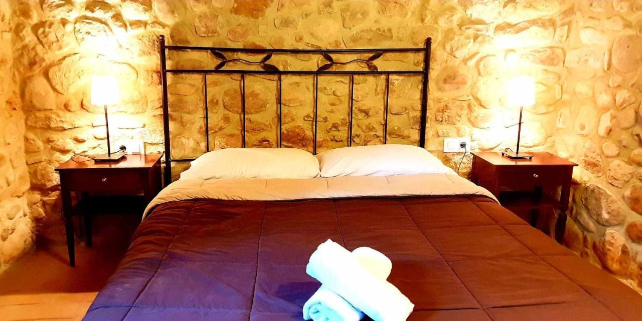 Masia Para Grupos Con Piscina Privada28 Pax Cabanelles Экстерьер фото